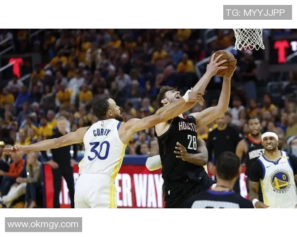 今天NBA勇士对火箭精彩比赛视频回顾及精彩瞬间分析