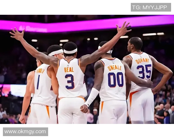 勇士与灰熊激战12月31日NBA赛季精彩对决回顾与分析 勇士与灰熊激战12月31日NBA赛季精彩对决回顾与分析